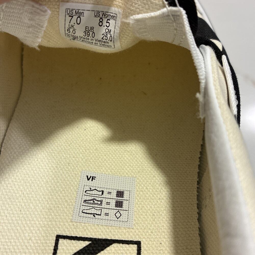 NIB Vans Classic Slip On Checkerboard Black White M Size 7 Wmn 8.5 VN000EYEBWW - Picture 9 of 9